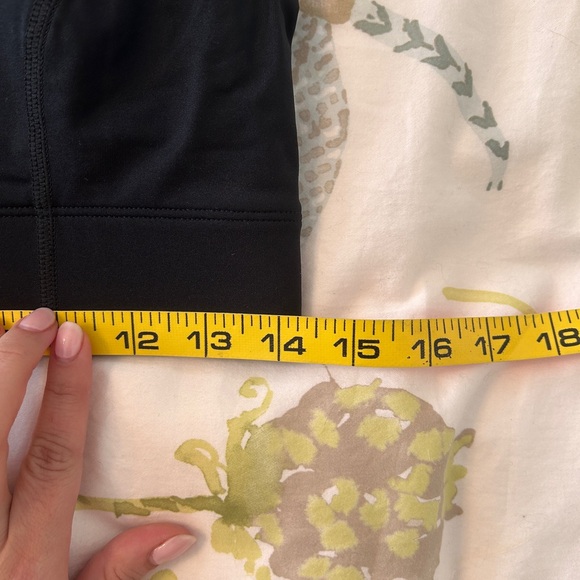 Fabletics Black Front-Zip Racerback Sports Bra - Picture 5 of 7